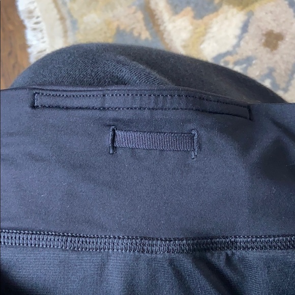 Lululemon black gym shorts - Picture 4 of 6